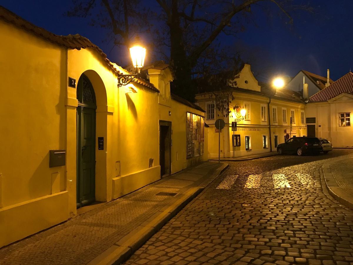 شقة Old Town Basement براغ المظهر الخارجي الصورة